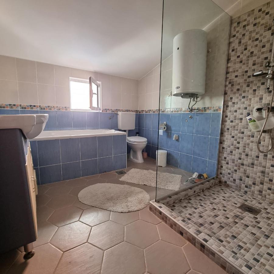 Апартаменты Anturage С Отдельным Входом Dobra Voda Exterior photo