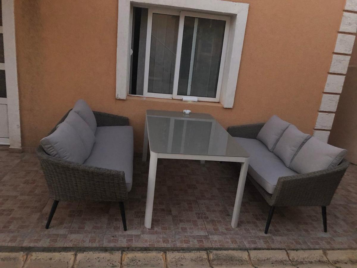 Апартаменты Anturage С Отдельным Входом Dobra Voda Exterior photo